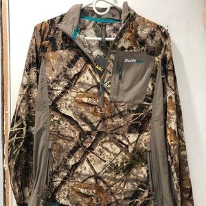 Cabela’s Cameo 1/4 zip shirt